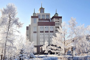 Сергей Грачев поздравил студентов с праздником