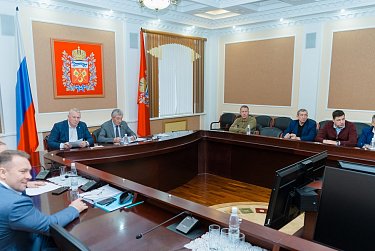 Дата заседания Законодательного Собрания изменена