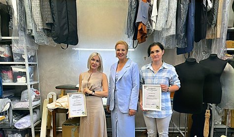 Екатерина Калегина поздравила работников легкой промышленности с профессиональным праздником