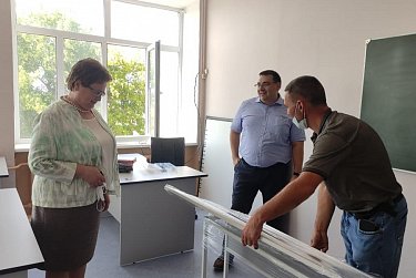 В школах Тоцкого района прошла общественная приемка