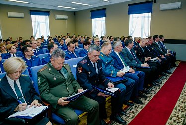 Александр Трубников: «Интересы депутатов и прокурорского корпуса в качестве законов тождественны»