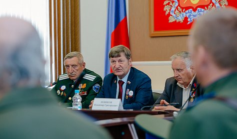 Депутаты областного парламента посетили ЛНР и ДНР