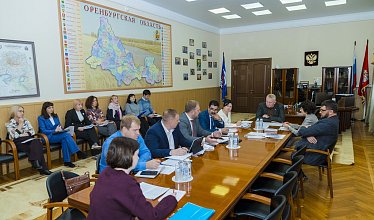 Инспекция труда, судебные приставы и Роскомнадзор отчитаются о работе