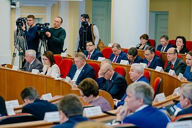 Депутаты провели очередное заседание Законодательного Собрания