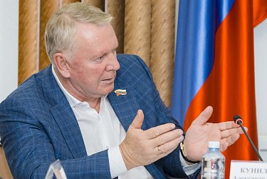Бездомные собаки: Оренбургская область ищет выход из ситуации