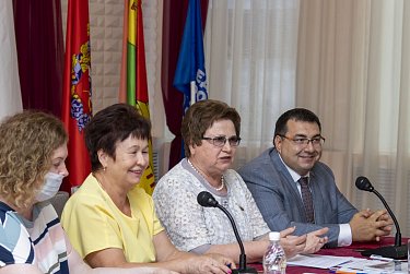 Депутаты держат ответ перед жителями