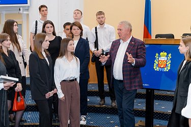 «За кулисами» парламентаризма