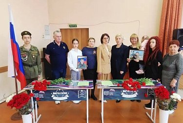 В Оренбурге открыли «парты Героев» 