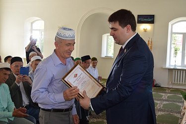 Выпускникам духовного училища вручены дипломы