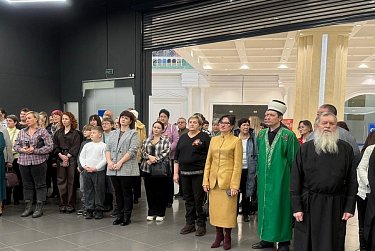 В Оренбурге работает выставка памяти погибших солдат