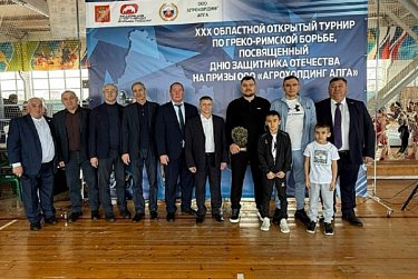 Турнир собрал борцов со всего Оренбуржья