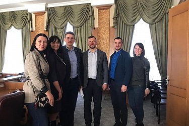 Депутаты изучали практику внедрения «умных технологий» и организации поддержки бизнеса  