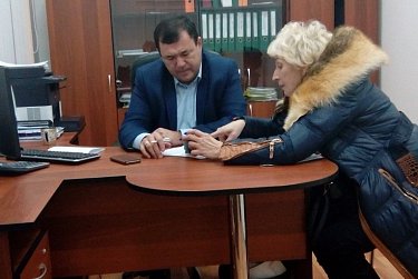 Депутаты работают с обращениями оренбуржцев