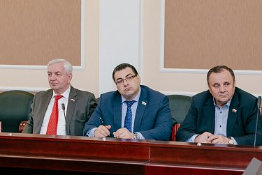 Олег Димов: «К апрельскому заседанию Законодательного Собрания депутаты готовы»
