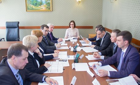 Основной вопрос – изменения в областной бюджет