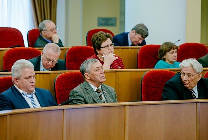 Совет ветеранов рассмотрел вопросы поддержки людей старшего поколения