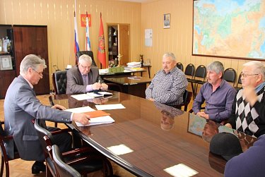 Александр Жарков провел прием жителей Красногвардейского района