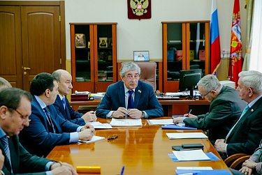 Парламент в деталях