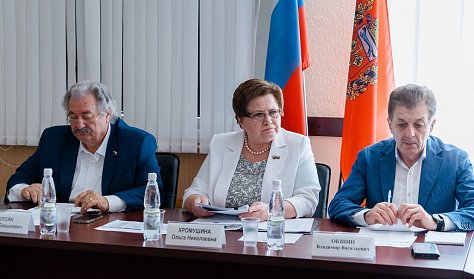 Совершенствуются нормы социального законодательства Совершенствуются нормы социального законодательства
