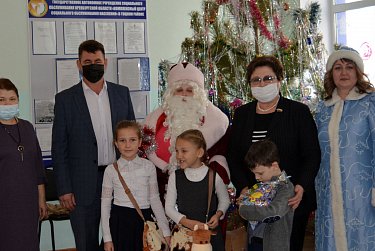 Без подарка не останется никто