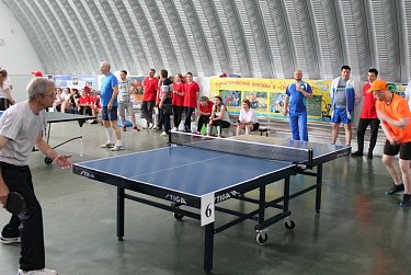 Из кабинета – на спортплощадку