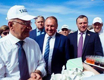 Олег Димов: «Пока поддерживается животноводческая отрасль –  село живет»