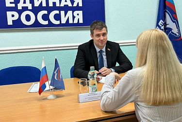 Помощь депутатов сейчас особенно нужна