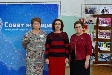 Депутаты Ольга Хромушина и Жанна Ермакова приветствовали участников Школы гражданской активности