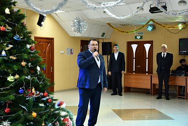 В госпиталь доставили фрукты