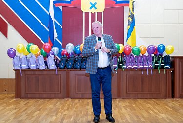 Александр Куниловский: «Задача взрослых – обеспечить детей всем необходимым»