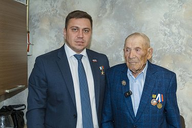 Участнику ВОВ Андрею Ивановичу Яцуре исполнилось 100 лет
