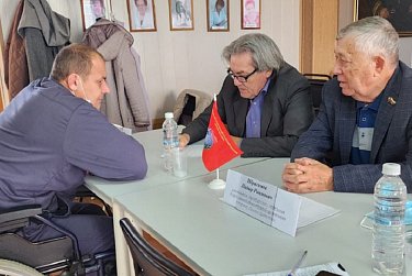 Ветераны госпиталя получили помощь