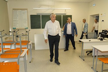Сергей Грачев: «Продолжаем приводить в порядок сельские школы»