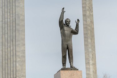 С Днем космонавтики!