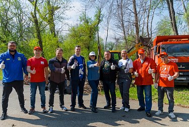Оренбург встретит Первомай чистотой и порядком