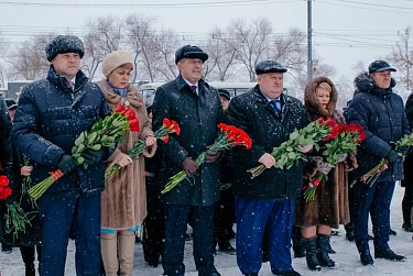 Защитникам Отечества посвящается