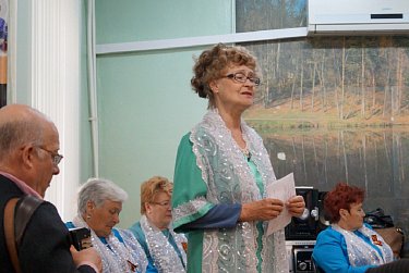 Депутаты поздравляют ветеранов с Днем Великой Победы