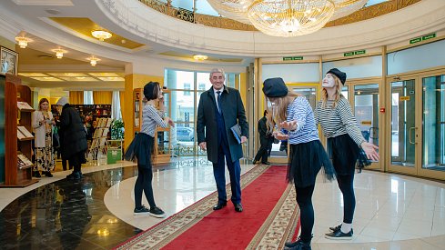 Сергей Грачев: «Год театра в России завершается, театральное искусство продолжает жить и развиваться»