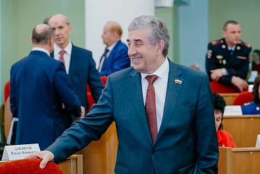 Парламент региона провел очередное заседание 