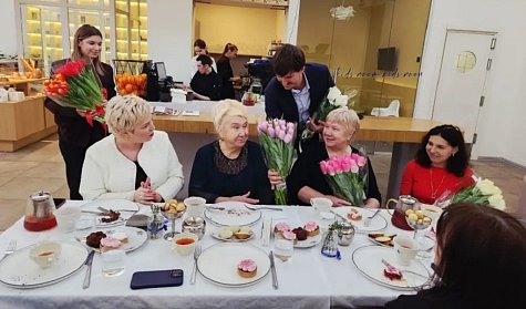 Цветы мамам Героев