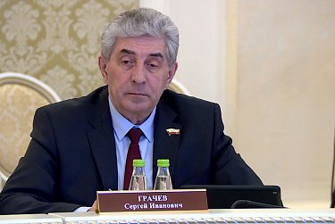 Спикер ЗС Сергей Грачев работает в Уфе