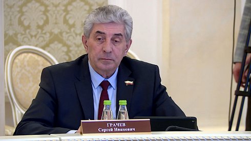 Спикер ЗС Сергей Грачев работает в Уфе