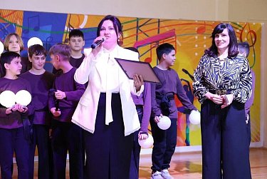 Танцуют все!