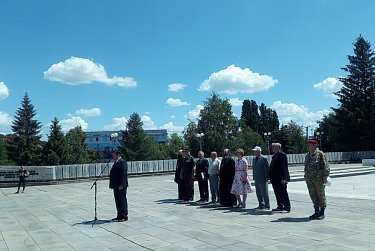 Юнармейцы Орска отметили 3-ю годовщину образования Всероссийского военно-патриотического общественного движения