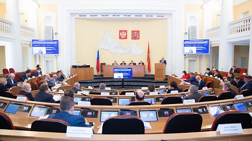 Депутаты дали оценку работе омбудсмена и аудиторов