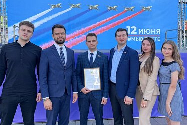 Молодой парламентарий организовал волонтерский десант